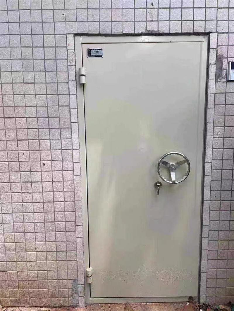 防爆门